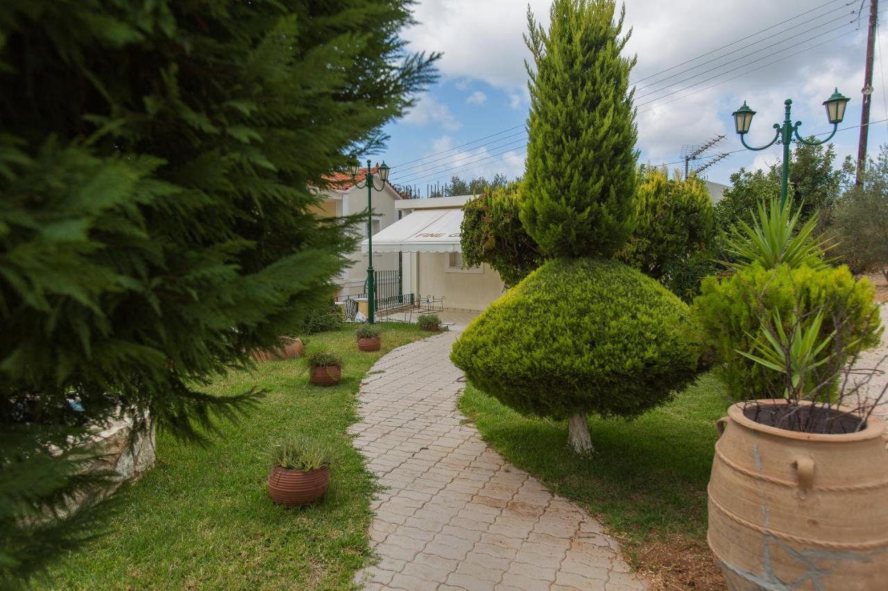 Garbis Villas & Apartments Лурдата Екстер'єр фото